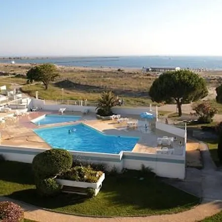 Apartment 2 Pieces Avec Terrasse Et Parking A 50m - Port Camargue - Fr-1-731-136